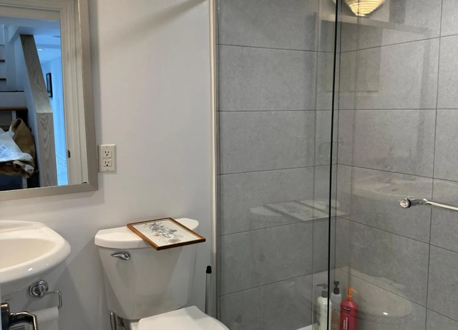 Double Bedroom On Up Or 3 Bedrooms In Basement Near Eglinton Subway Station Toronto 0*,