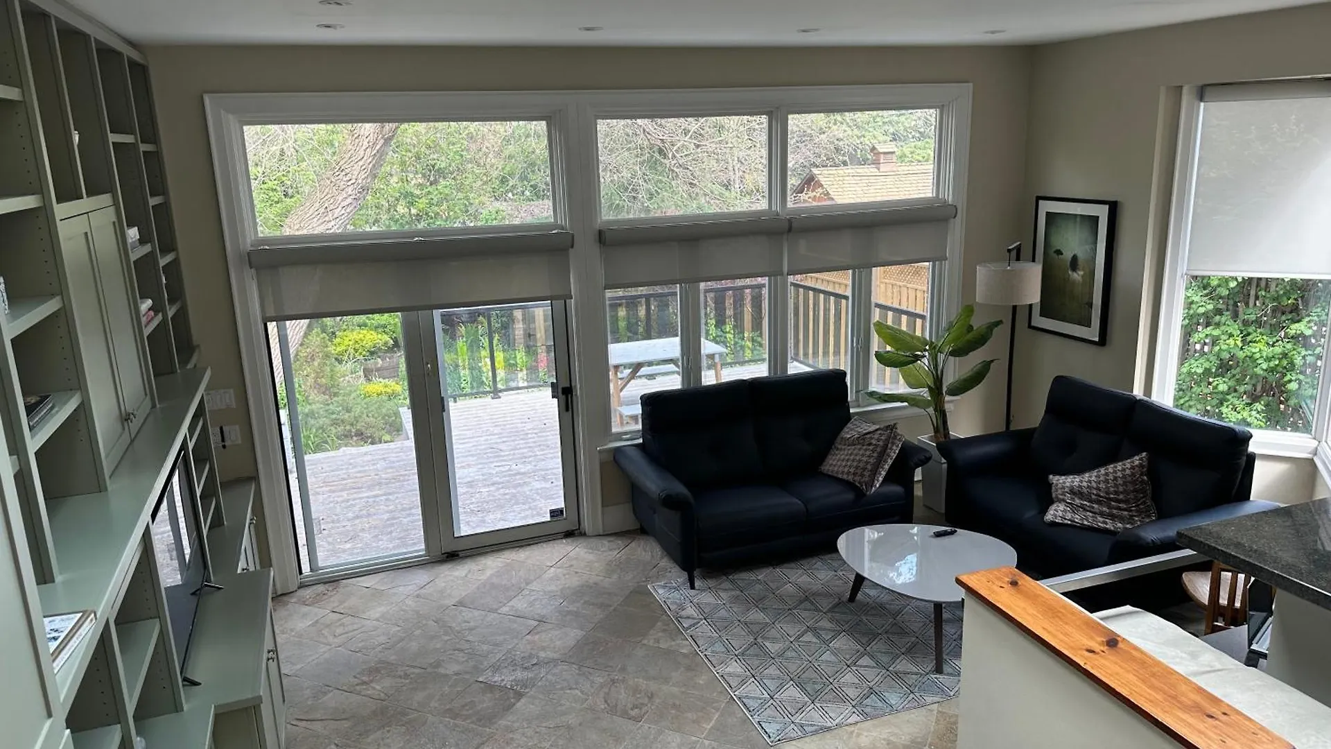 Double Bedroom On Up Or 3 Bedrooms In Basement Near Eglinton Subway Station Toronto