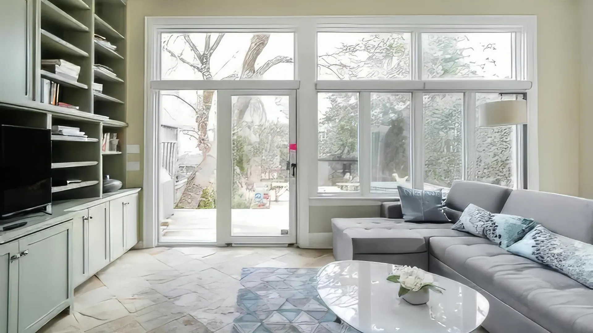 Maison d'hôtes Double Bedroom On Up Or 3 Bedrooms In Basement Near Eglinton Subway Station Toronto Canada